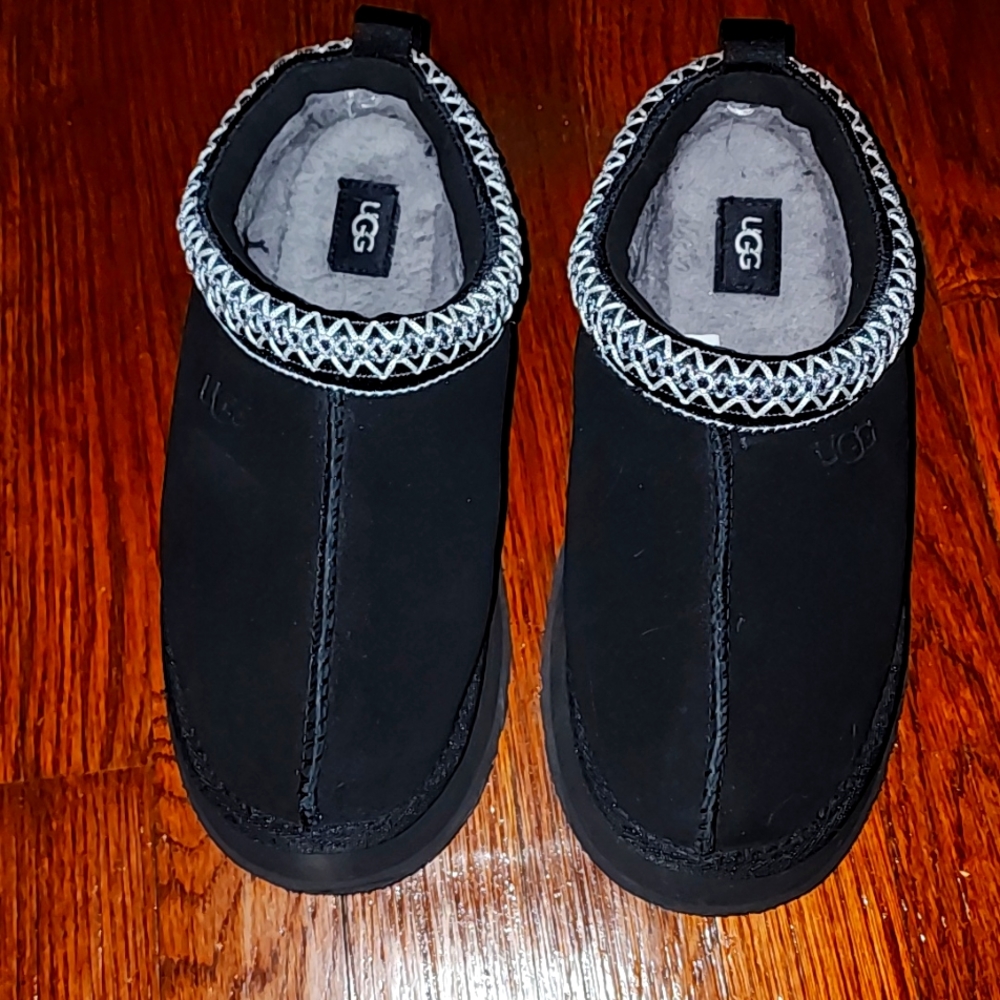 Tasman Uggs platform